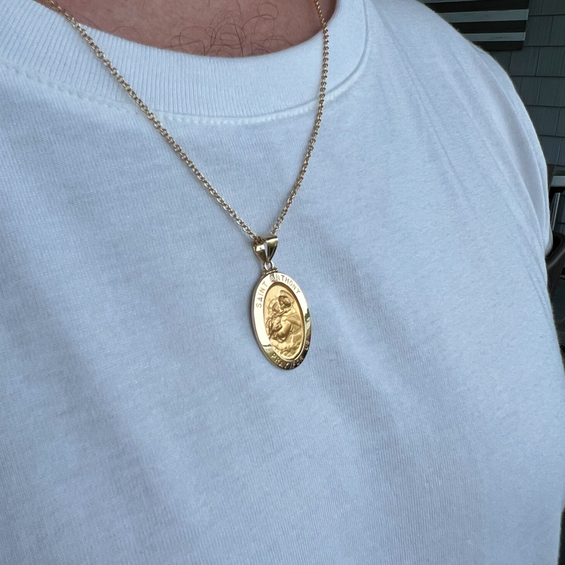 14K GOLD SAINT ANTHONY MEDAL OVAL - Main Image