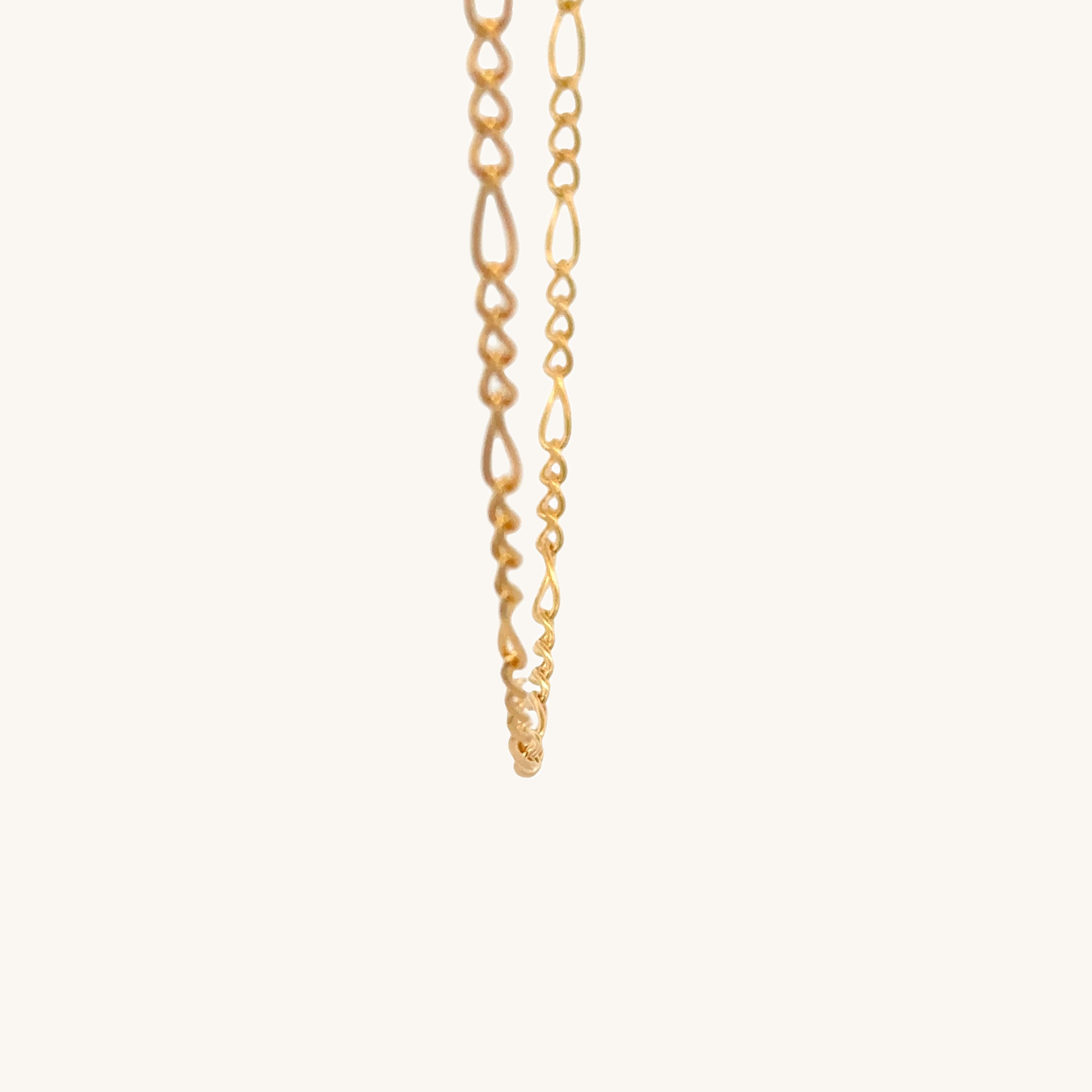 Solid 14K Double Bonded Gold 16-18" adjustable Figaro chain side image